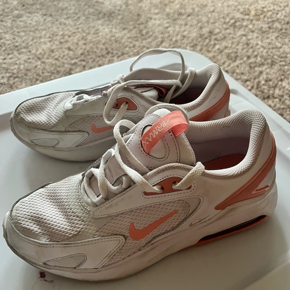 Nike Air Max Bolt 'Light Violet Crimson Bliss' Big Kids Shoes CW1626-501 5.5Y - Picture 1 of 3